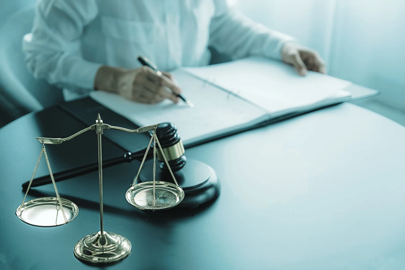 تفاصيل مكتب عمل وكتابة ومراجعة مستندات